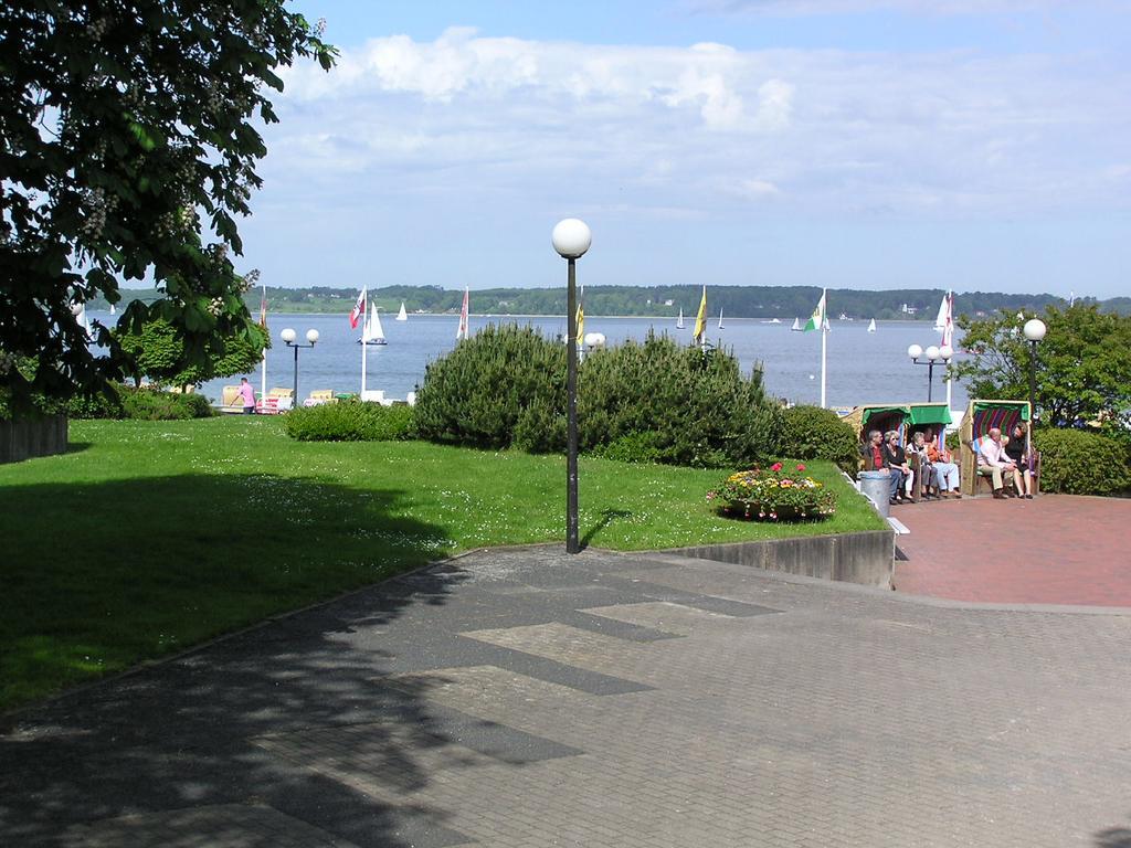 Kurpark Appartement Глюксбург Экстерьер фото